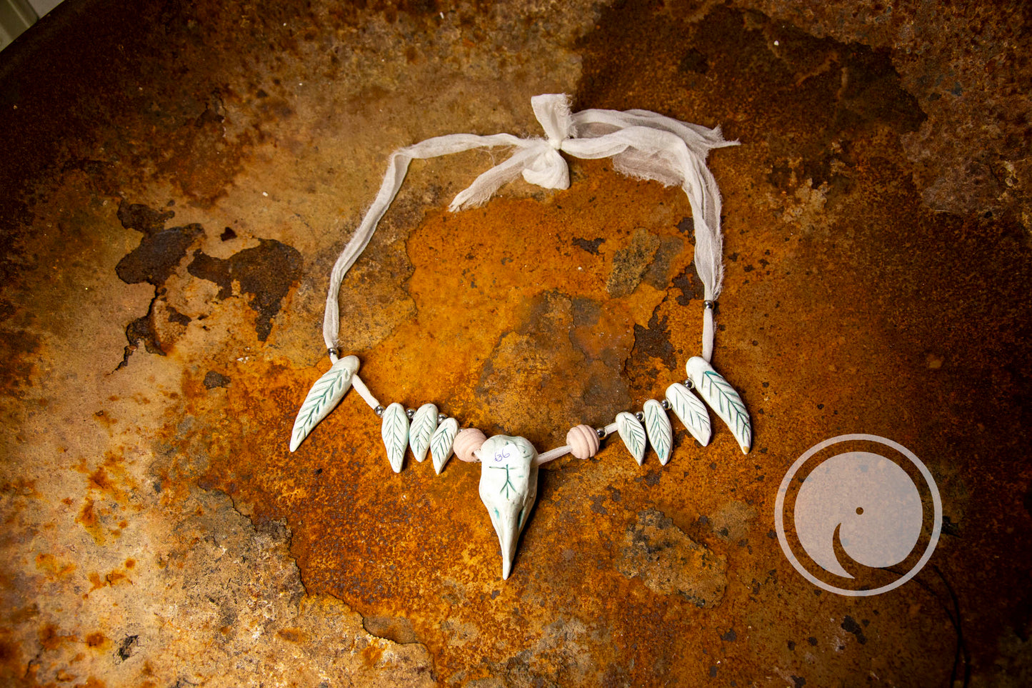 White Raven - ketting
