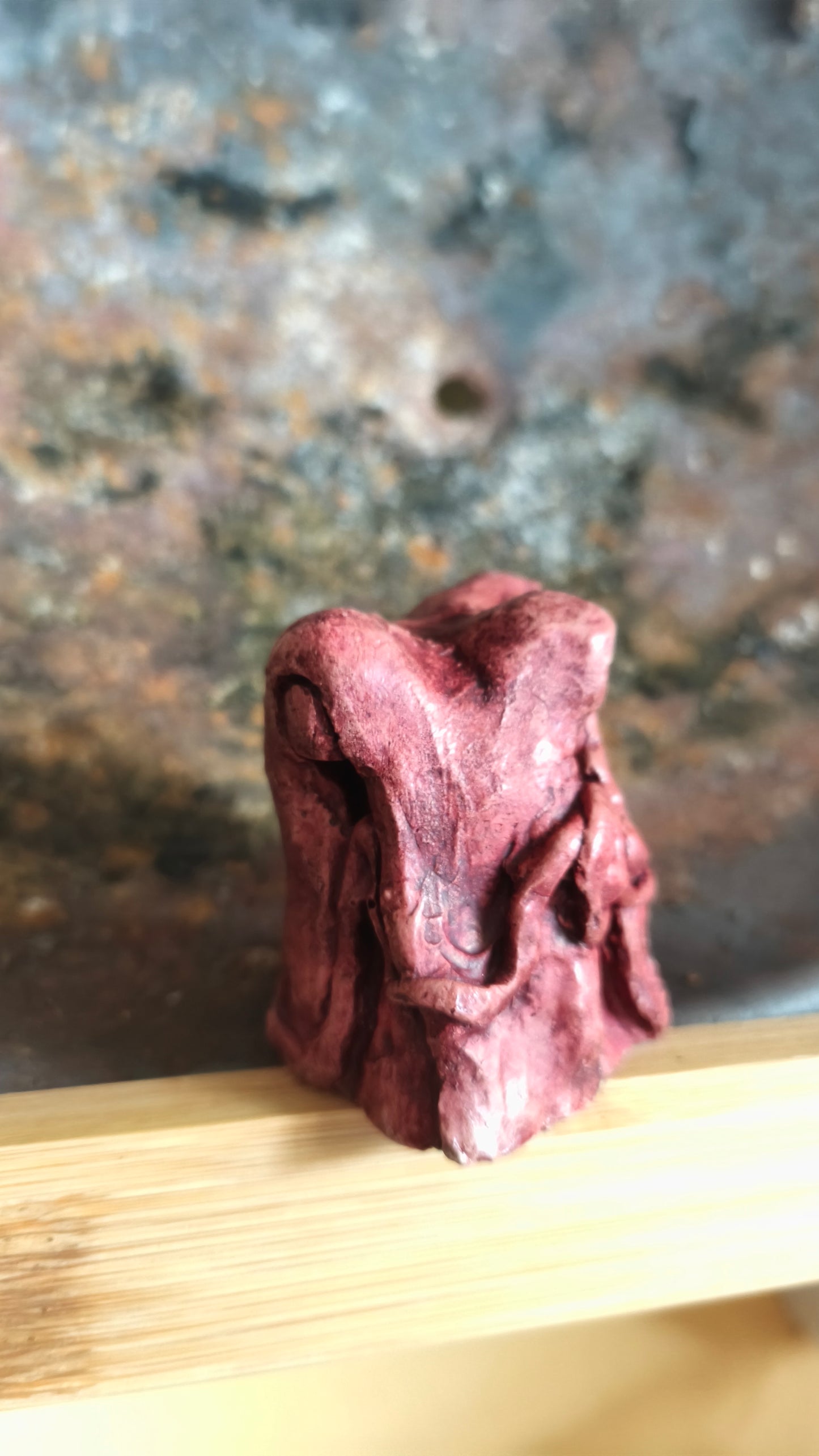 Altaar Beeldje - Nornen rood