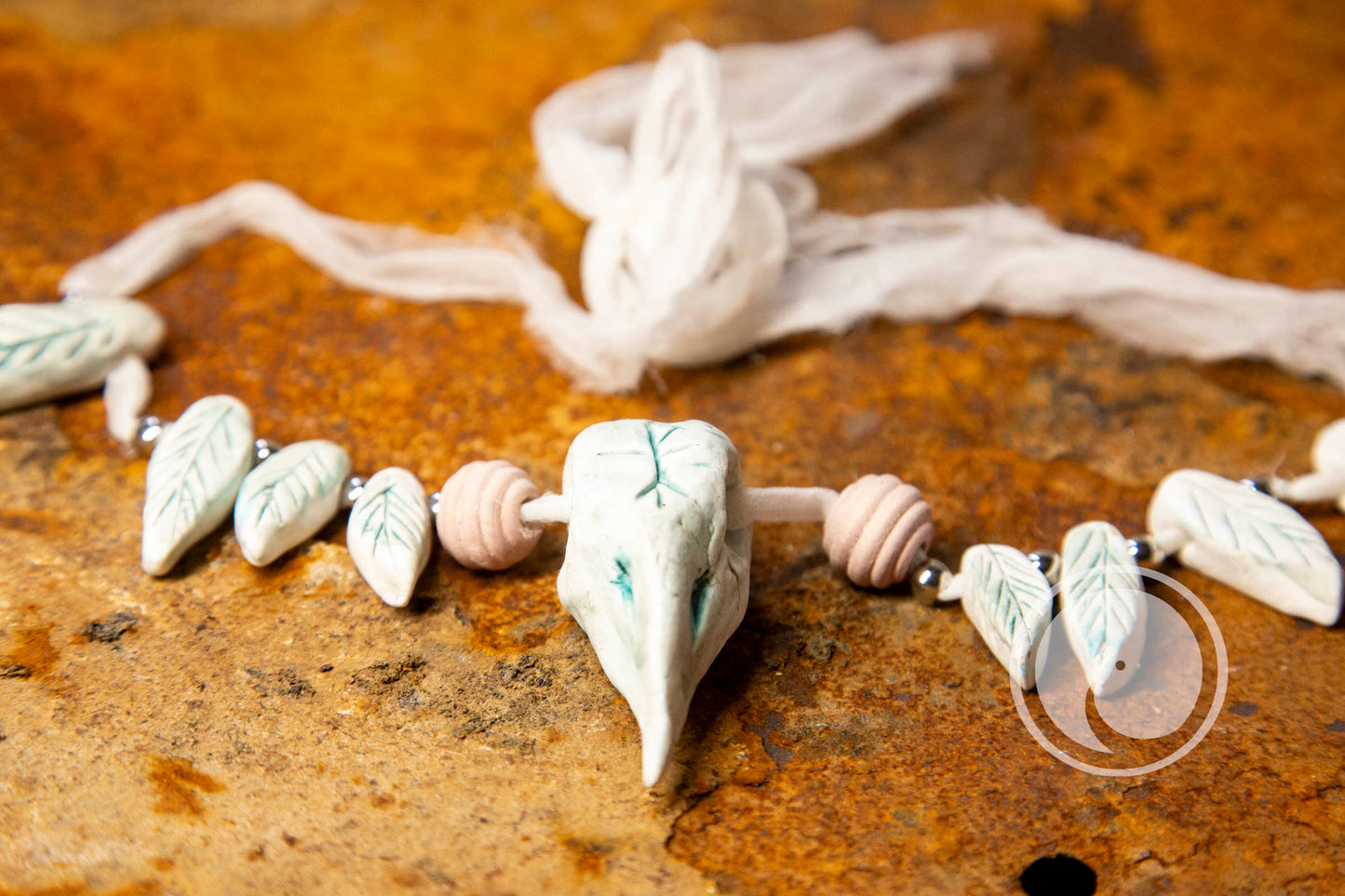 White Raven - ketting