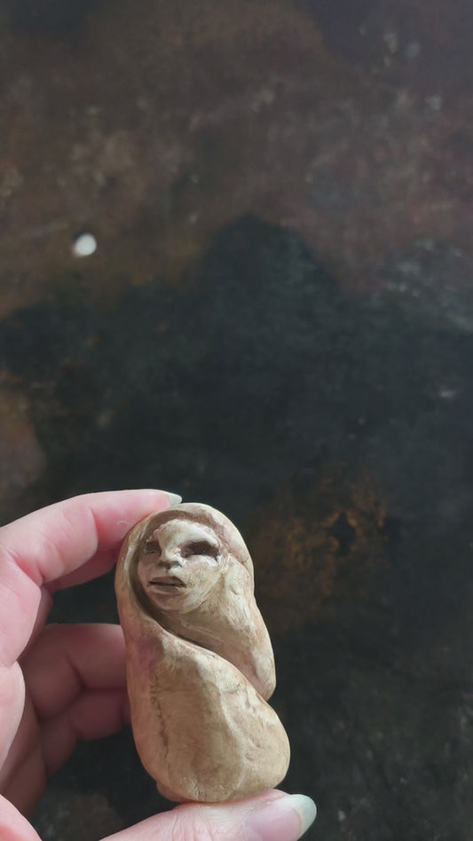 Vör De Mantelvrouw